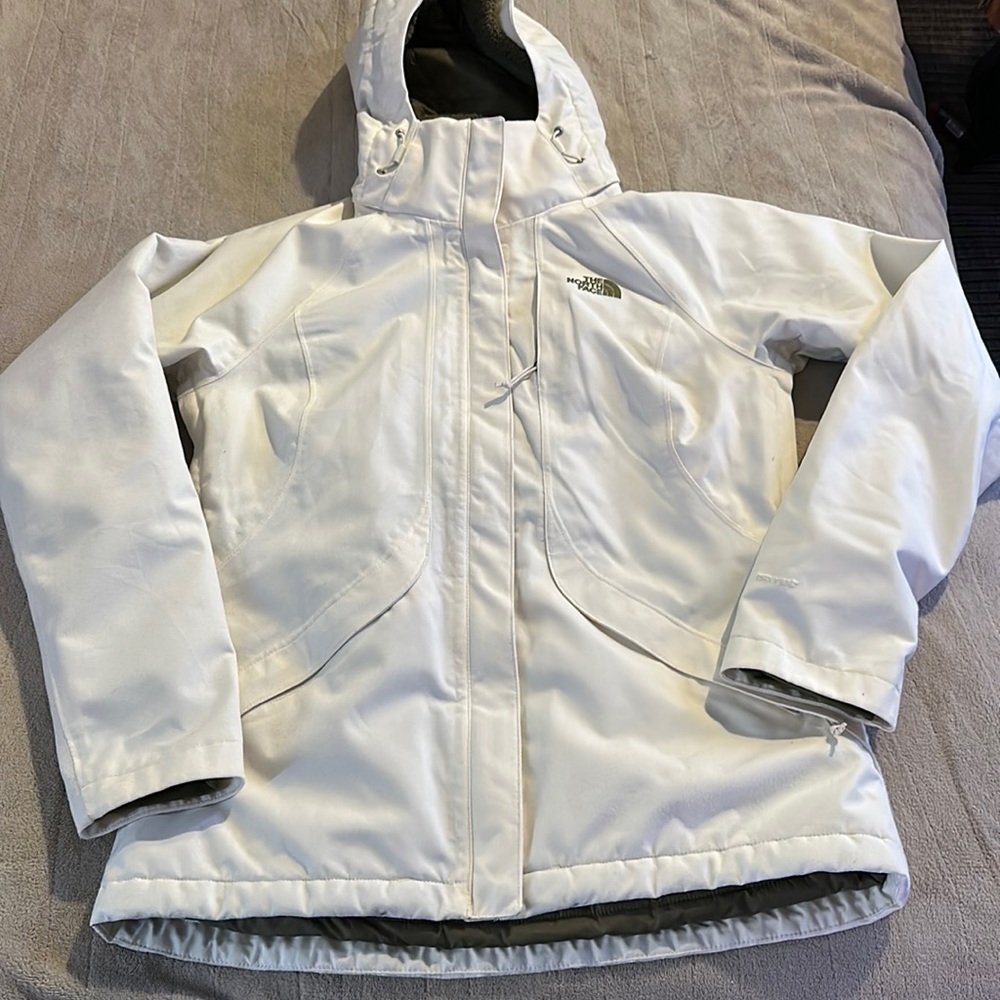 WOMEN’S The North Face Jacket Sz Small New
Off white